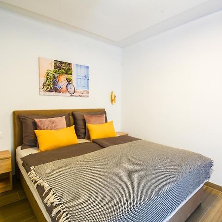Apartment Grey&Yellow Zadar Exterior photo